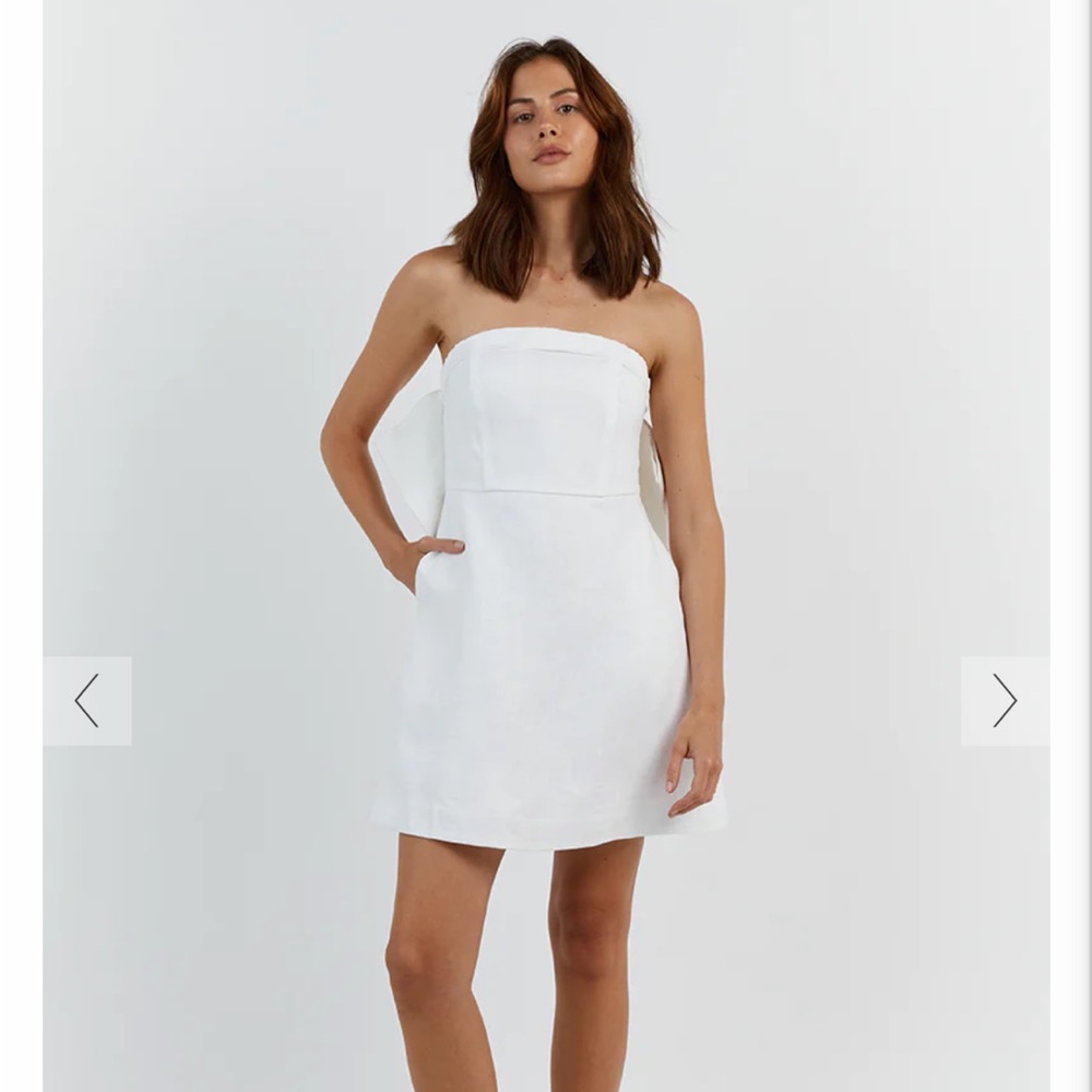 DISSH white linen dress with bow detail on back - Picture 2 of 9